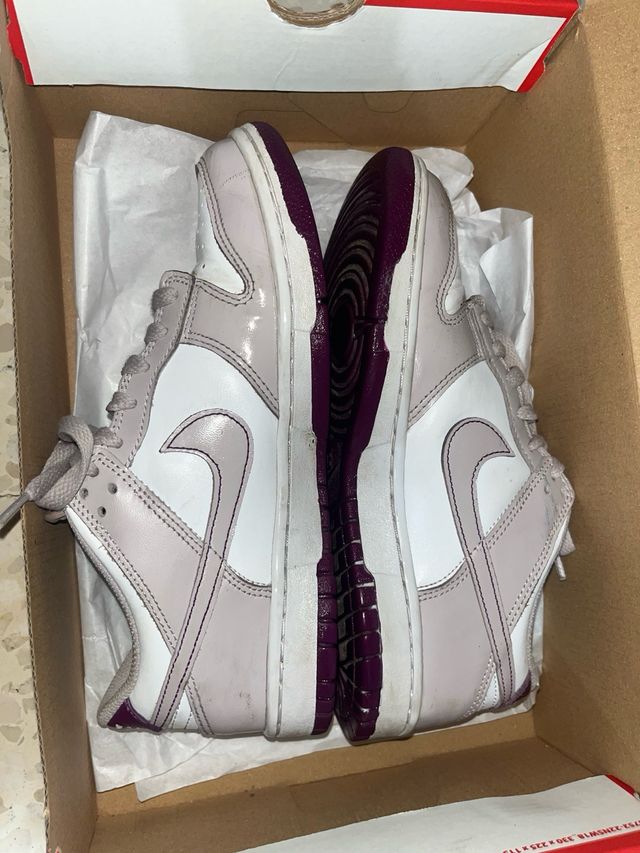 Nike Dunk Low Beige Púrpura