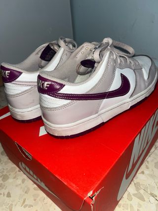 Nike Dunk Low Beige Púrpura