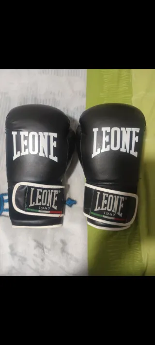 Guantes de boxeo Leone negros