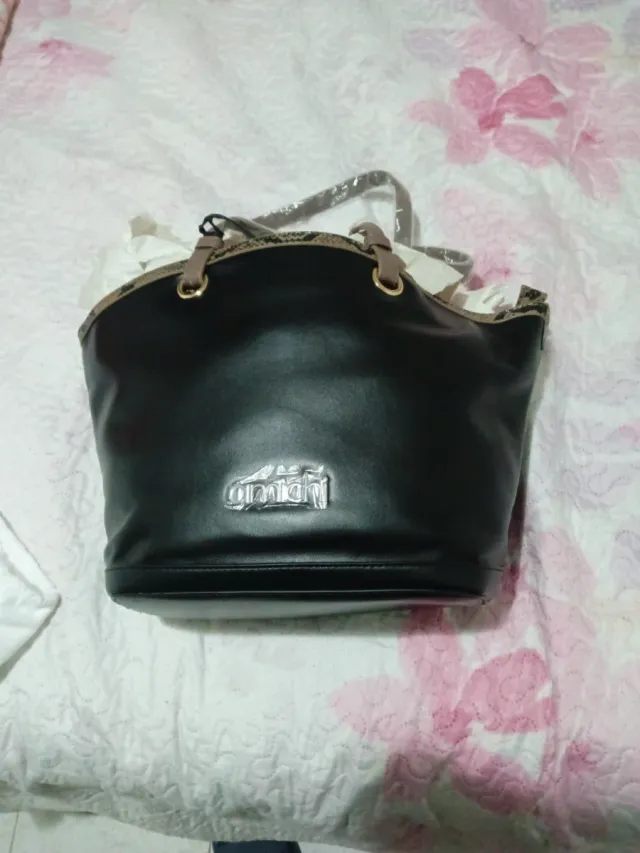 Bolso de señora Amichi  negro