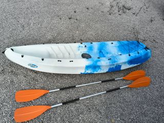 Kayak con remos
