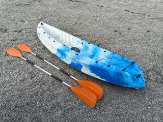 Kayak con remos