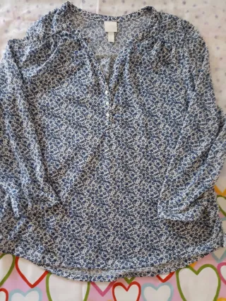 Blusa estampada floral manga larga