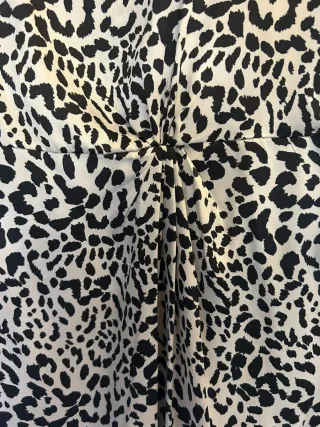 Vestido estampado leopardo blanco y negro