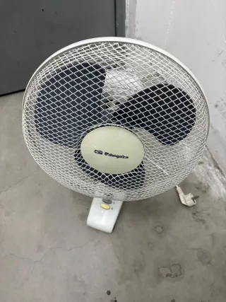 Ventilador Orbegozo blanco