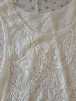 Camiseta blanca de encaje