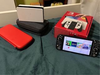 Nintendo Switch OLED Blanca + Tarjeta Memoria