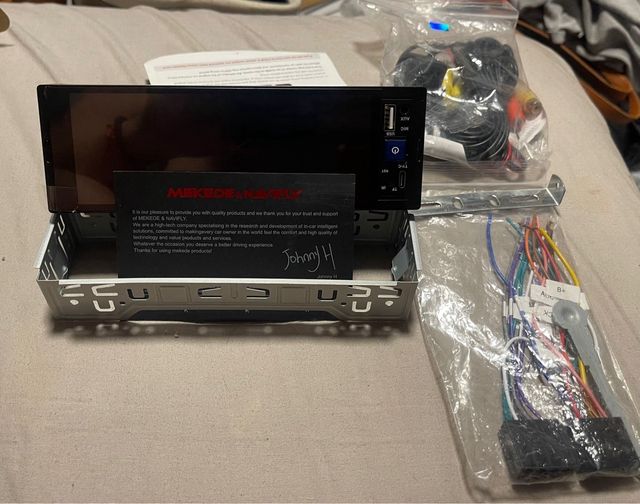 Radio de Coche MEKEDE Y NAVIFLY con CarPlay