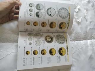 Libro Monedas y Billetes España Unión Europea 2024
