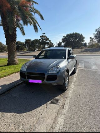 Porsche Cayenne 2005
