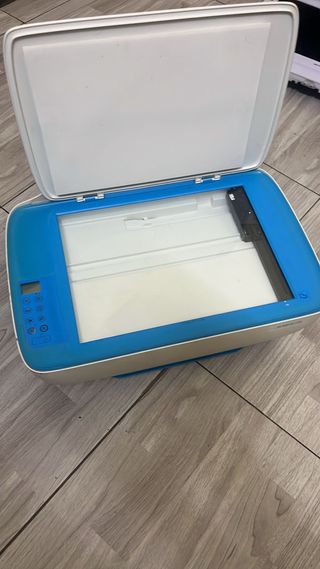 Impresora HP Azul y Blanca