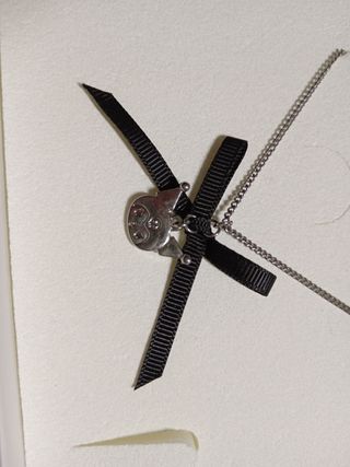 Collana Kuromi con fiocco nero e argento