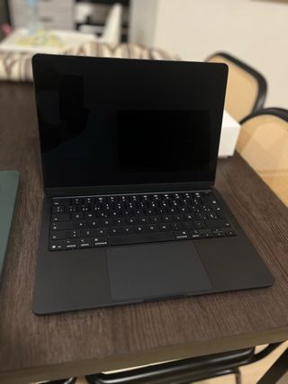 MacBook Air M4 2025 Space Gray