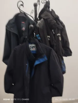 Lote 3 chaquetas hombre negras y azules