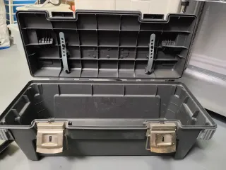 Caja de herramientas grande gris