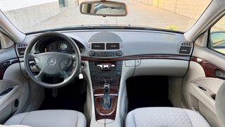 Mercedes-Benz Clase E 2004