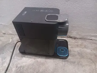 Cafetera Nespresso De'longhi Lattissima One