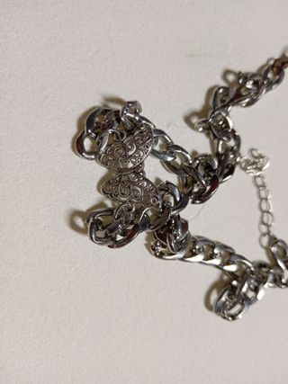 Girocollo con farfalla argento