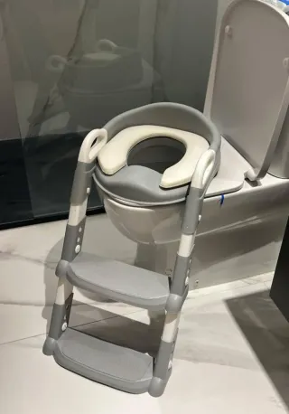 Trona infantil y adaptador WC