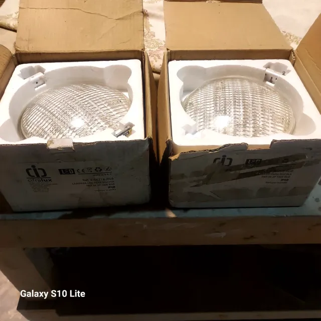 Focos para piscina nuevos