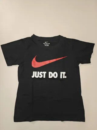 Maglietta Nike nera 5-6 anni