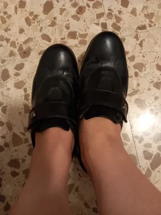 Zapatos médicos negros