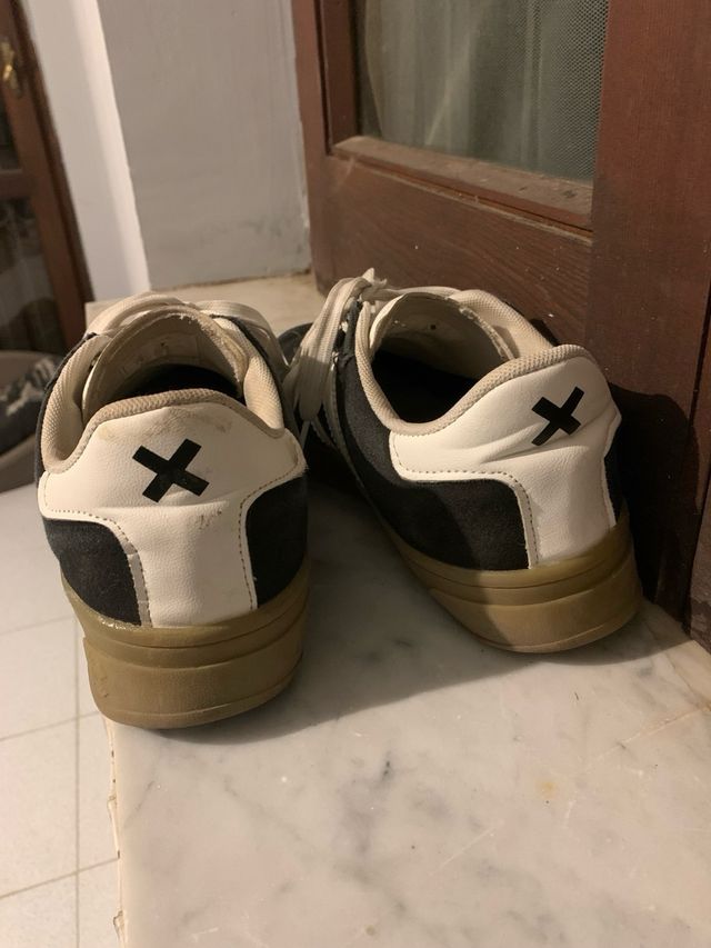 Sneakers Xti Tela Nera Suola Gomma Marrone