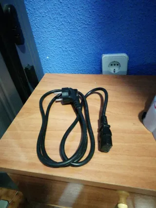 Cable de alimentación para ordenador