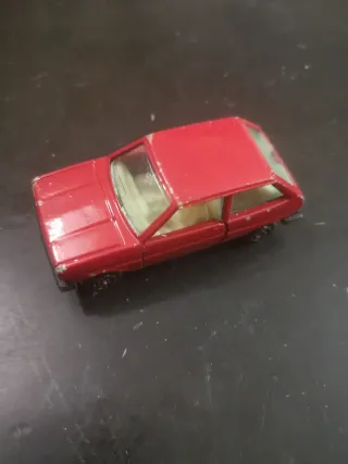 Coche Ford Fiesta Guisval Rojo