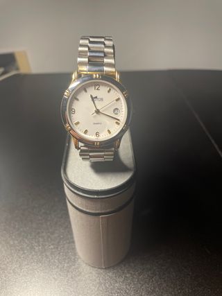 Reloj Lotus 