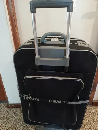 Maleta grande de viaje ROYAL POLO. Está en buenas 