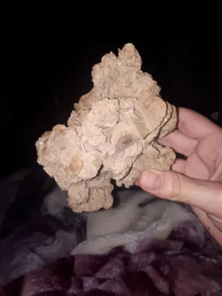 Piedra del desierto mineral beige