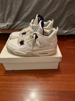 Air Jordan 4 Metallic Purple