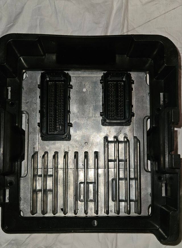 Centralita ECU Motor Opel Meriva Corsa Mokka.