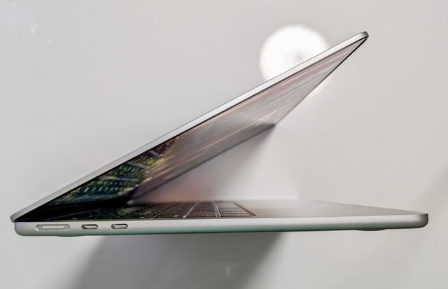 Apple Macbook Air 13" M3 512GB 16GB Sùper Precio