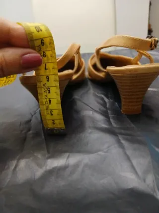 Zapatos de piel Roxy beige
