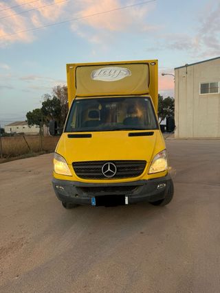 Mercedes-Benz Sprinter 2011