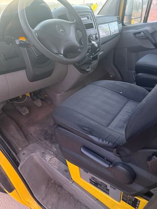 Mercedes-Benz Sprinter 2011