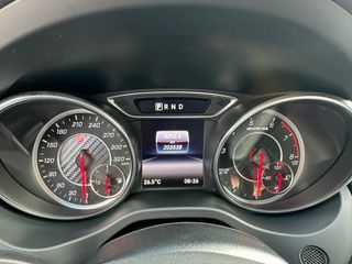Mercedes-Benz A45 AMG 381cv