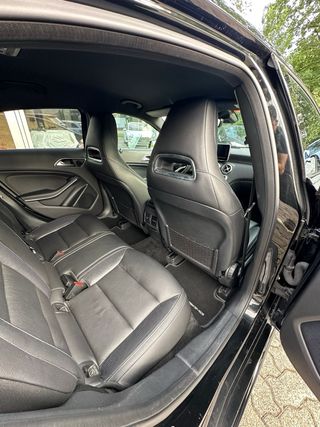 Mercedes-Benz A45 AMG 381cv