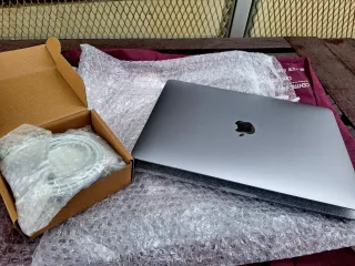 MacBook Pro Retina 2019 impecable