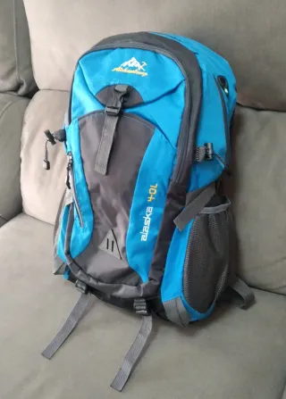 Mochila Alaska 40L Azul y Gris