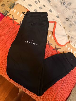 Pantalón de chándal negro Scalpers