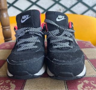 Zapatillas Nike Negras y Rosas