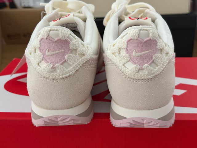 Nike Cortez Valentine's Day Talla 38.5