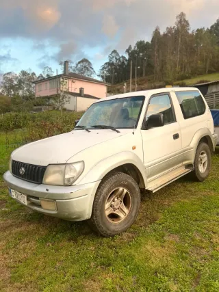 Toyota Land Cruiser 90 1999