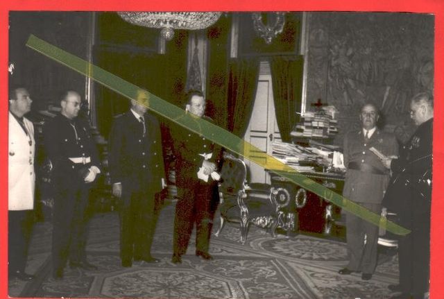 Franco Despacho Palacio Pardo Foto Histórica