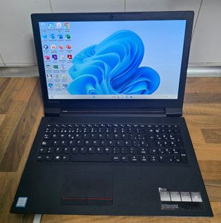 Ordenador portátil Lenovo i3 SEXTA GENERACIÓN 