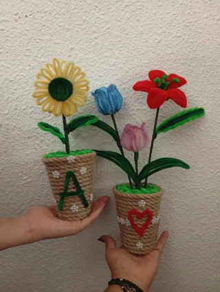 Flores de limpiapipas hechas a mano