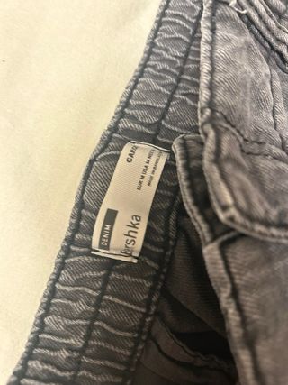 Pantalones cargo grises Bershka
